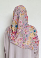 Load image into Gallery viewer, ‘Ariella’ - Abstract peony in lovable lilac