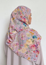 Load image into Gallery viewer, ‘Ariella’ - Abstract peony in lovable lilac