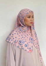 Load image into Gallery viewer, ‘Elara’ - Blooming love in soft pink blue