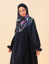 Load image into Gallery viewer, Sadiya Jubah