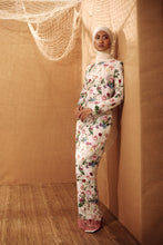 Load image into Gallery viewer, EUSTOMA round neck pink lace Kurong