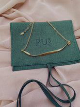Load image into Gallery viewer, Curvy necklace in gold plated sterling silver and brass