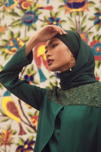 Load image into Gallery viewer, LAYLA green Abaya with lace