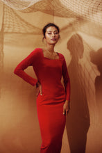 Load image into Gallery viewer, LUNARIA red lipstick fitted long sulam Kurong