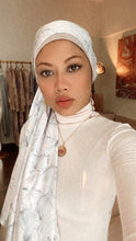 Load image into Gallery viewer, PU3 Exclusive Shawl - Swan Pink Dream