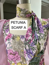 Load image into Gallery viewer, PETUNIA SCARF
