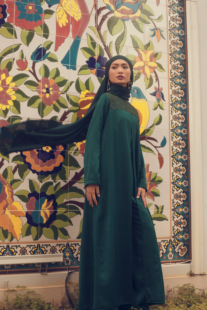 LAYLA green Abaya with lace